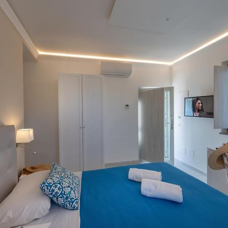 Villa Emanuel White Sorrente Extérieur photo